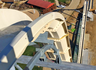 Illustration for article titled New video footage of world's tallest waterslide is absolute insanity